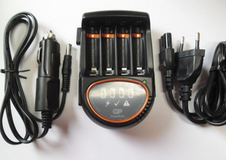 Ładowarka akumulatorowa GP PB50 PowerBank Premium do 4xAA/AAA