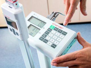 Elektroniczna waga kolumnowa CHARDER MS 4910+wzrostomierz HM 200D cyfrowy