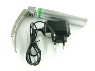 Laryngoskop MacIntosh LUCAS Mega Blade z akumulatorem, 4 łyżki 1-4