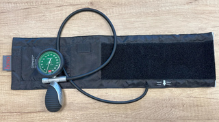 Ciśnieniomierz zegarowy lekarski Boso CLASSIC SATURN GS 2w1 zielony